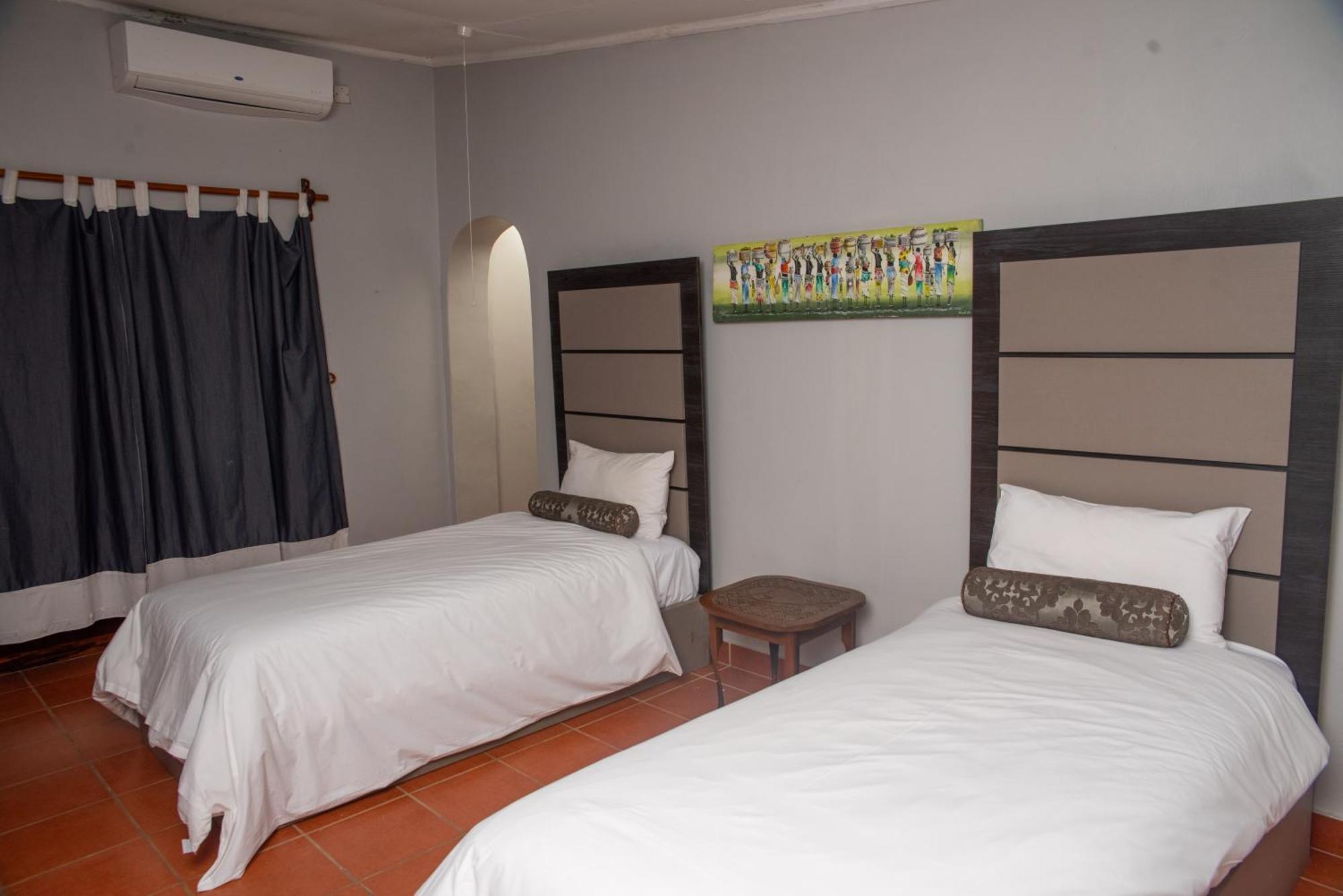 Sunbird Chintheche Hotel Nkhata Bay ภายนอก รูปภาพ